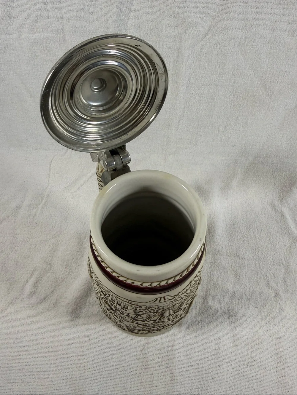 Vintage Avon 1980 Cattle Drive Stage Coach Cowboy Roping Chuckwagon Beer Stein